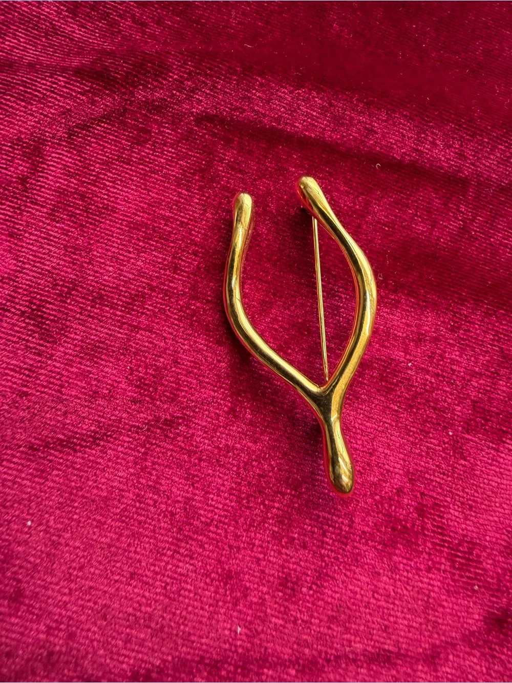 Vintage Monet Gold Tone Lucky Wishbone Brooch